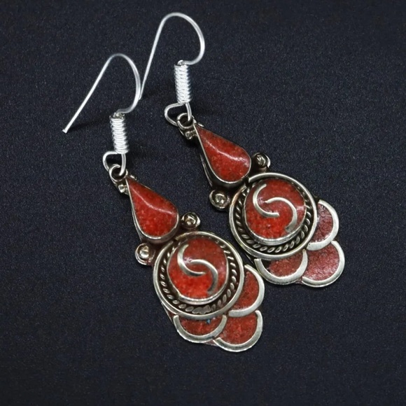 Traditional ethnic Gemstone earrings - Picture 6 of 8